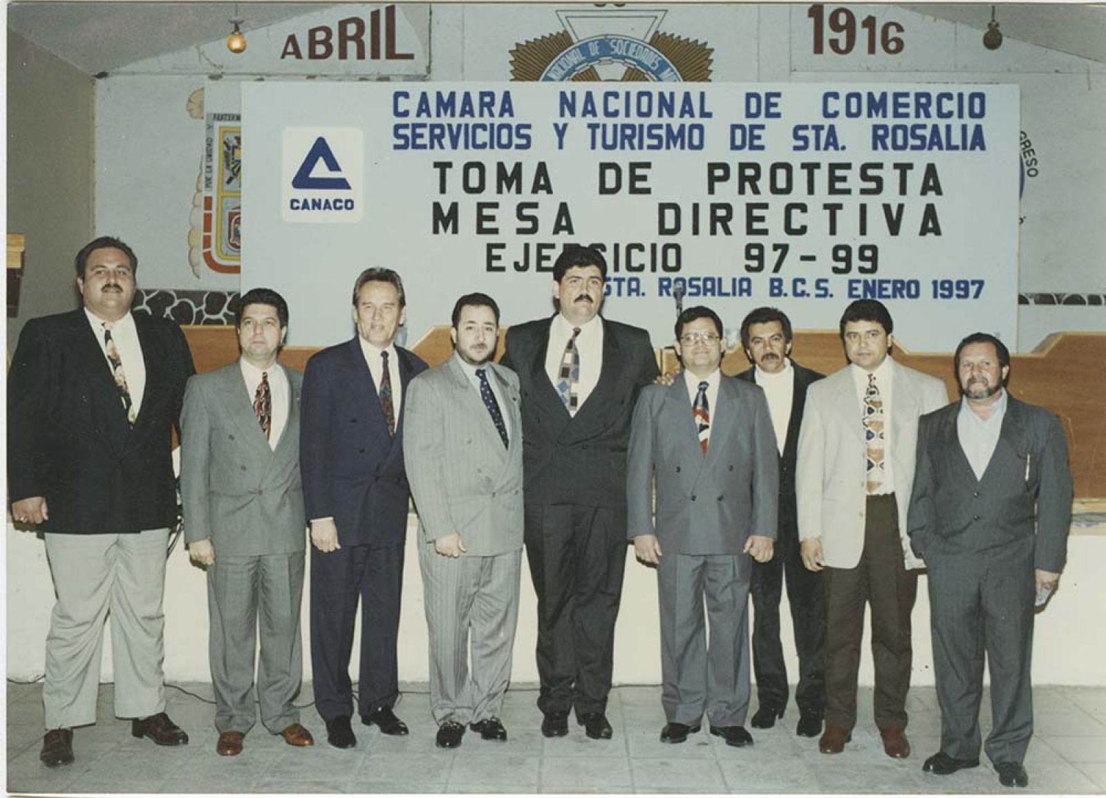 “Directivos, Cámara Nacional de Comercio, Servicios y Turismo de Santa Rosalía.”