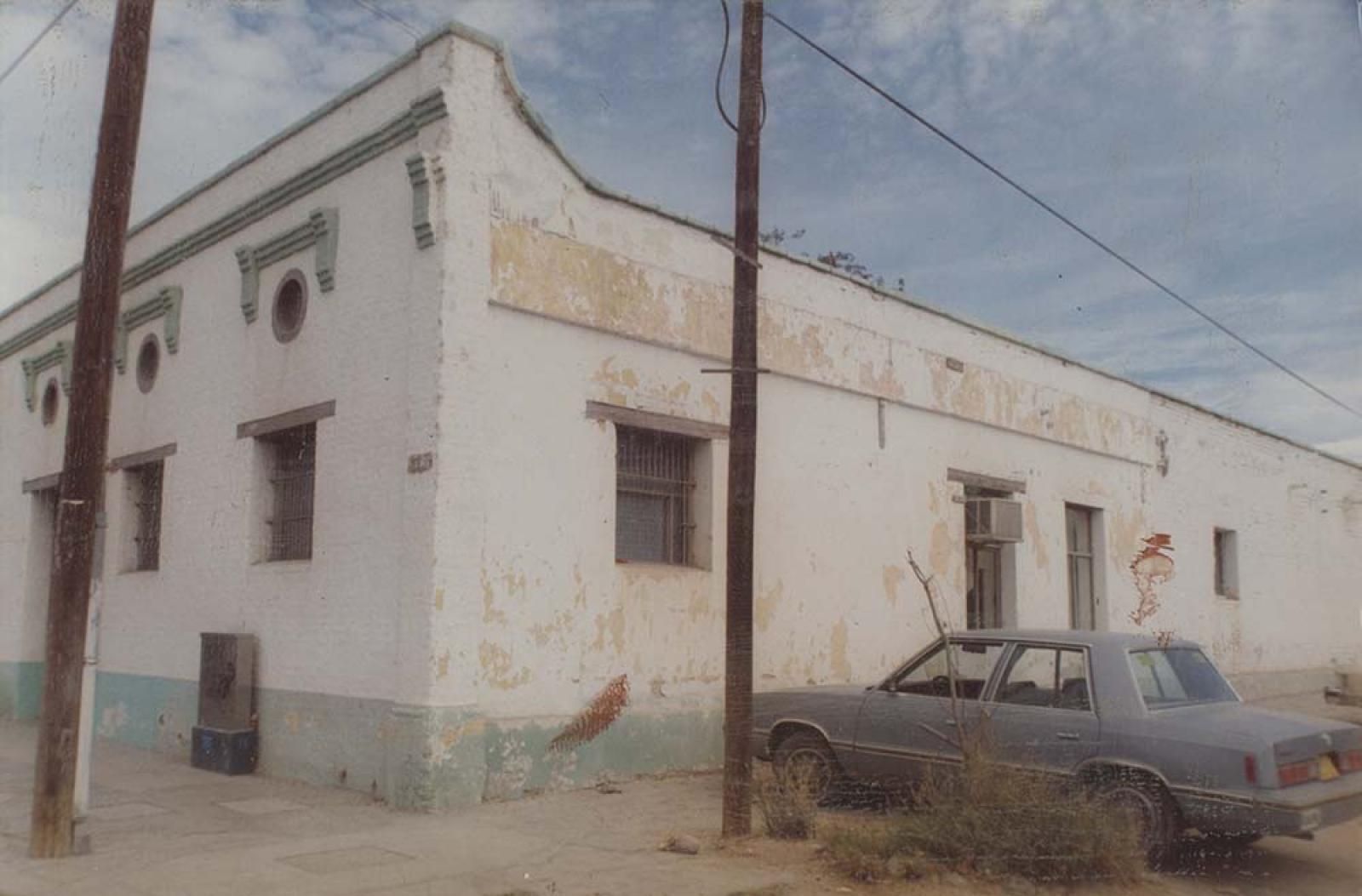 Edificio antiguo, muestra de la arquitectura tradicional de Baja California Sur.