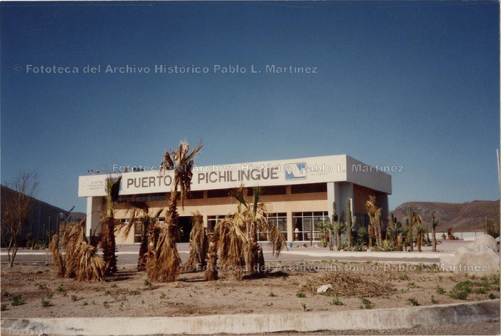 Edificios de la Universidad Autónoma de Baja California Sur (UABCS).