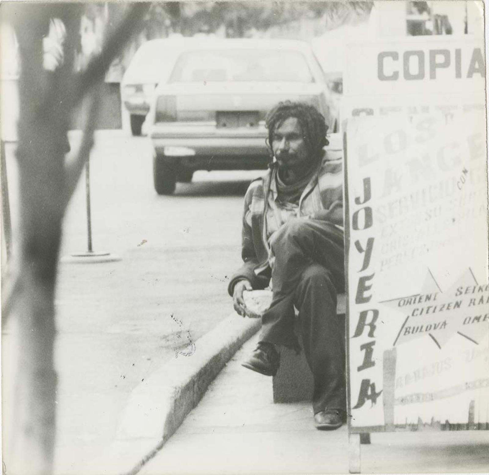 “El alcohol”, indigente en calle de La Paz.