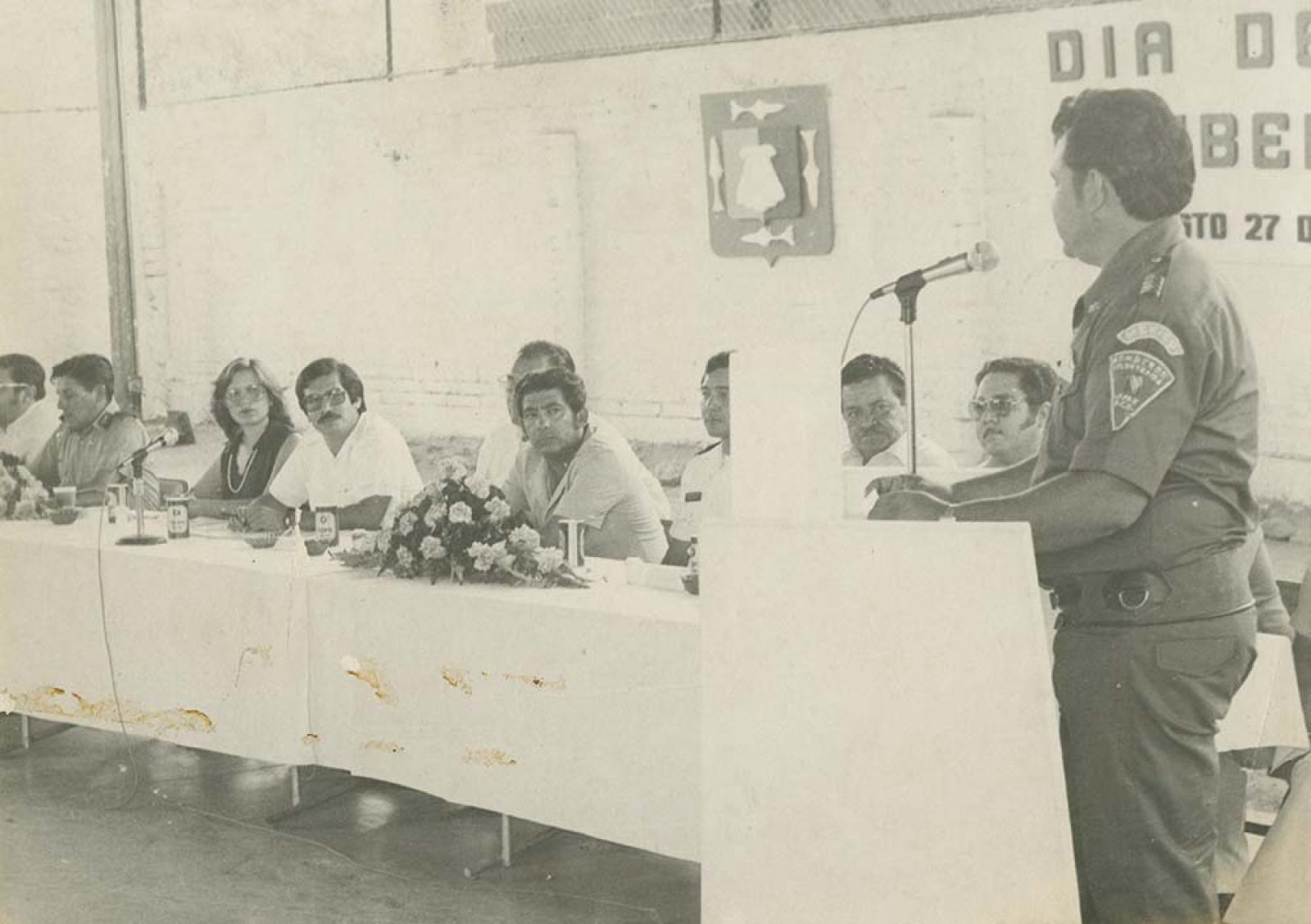 “El comandante” de bomberos.