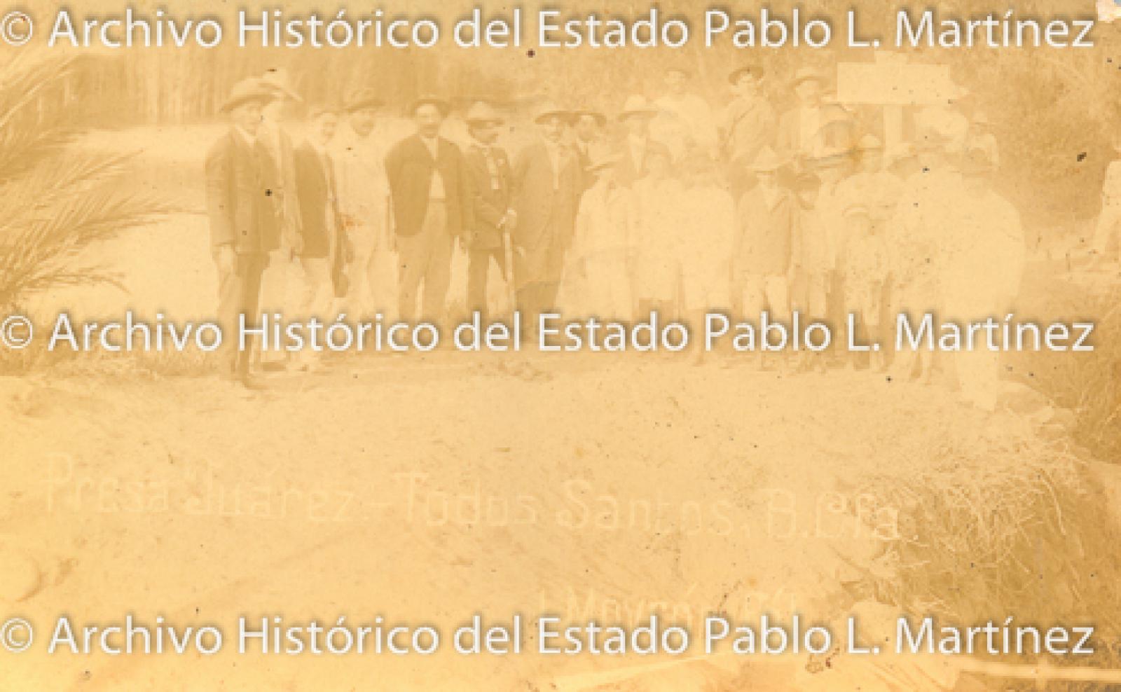 En la Presa Juárez, retrato de grupo.