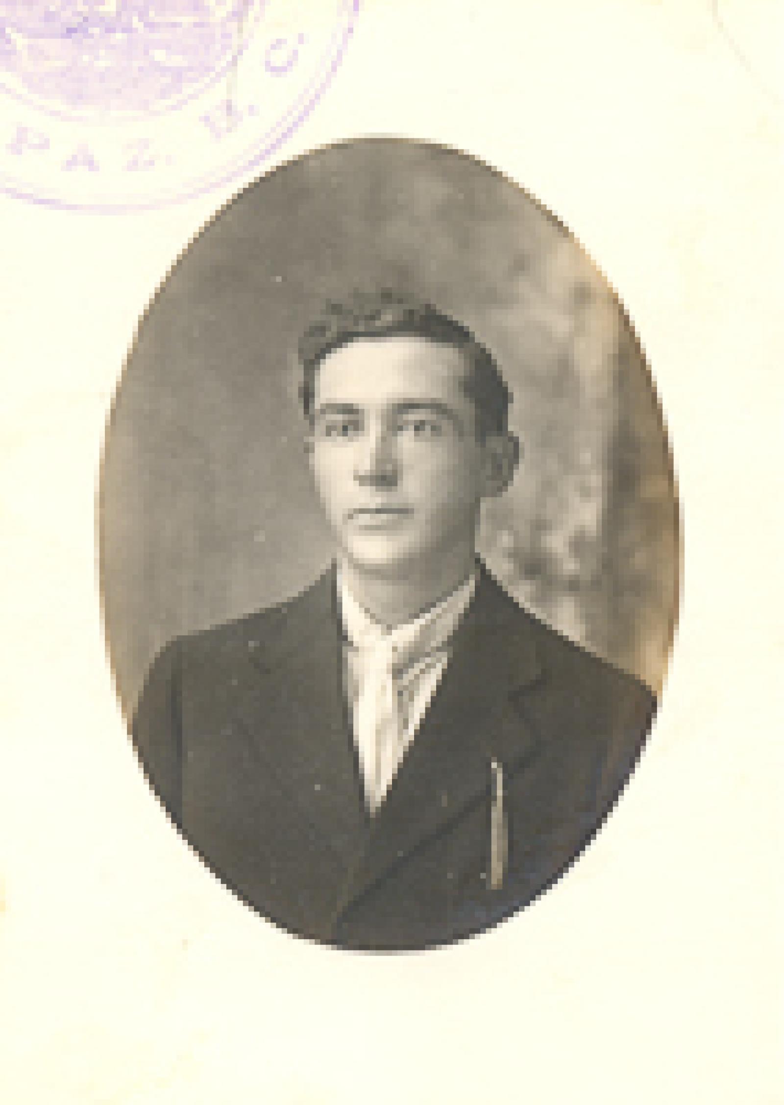 Enrique Mendoza.