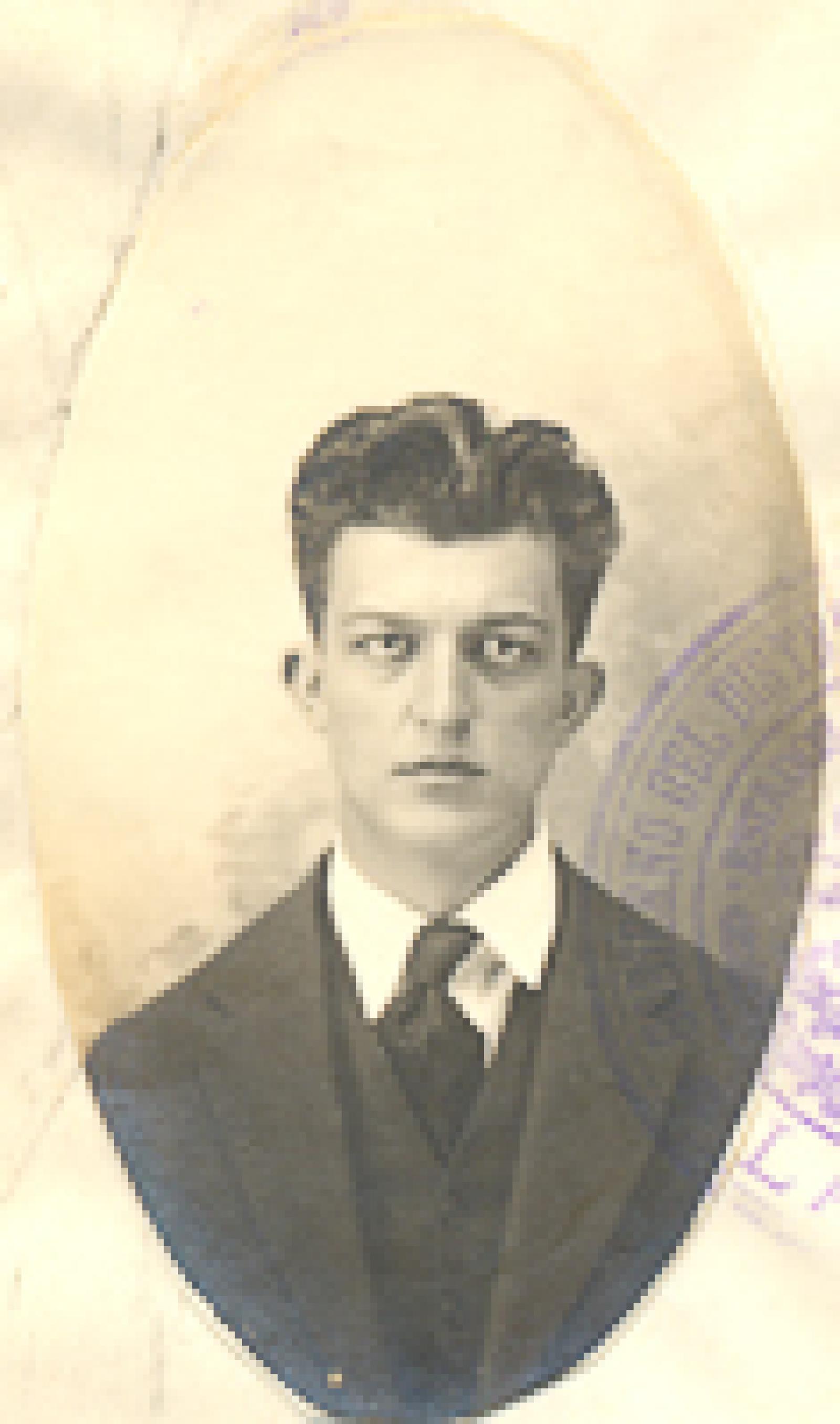 Enrique Ruffo.