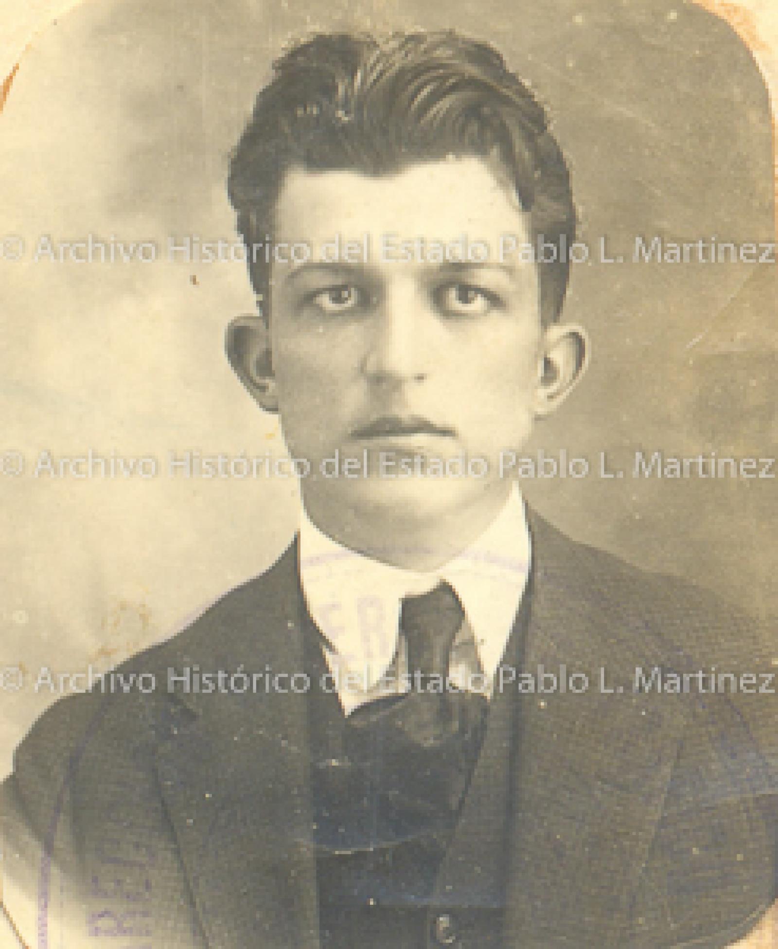 Enrique Ruffo.