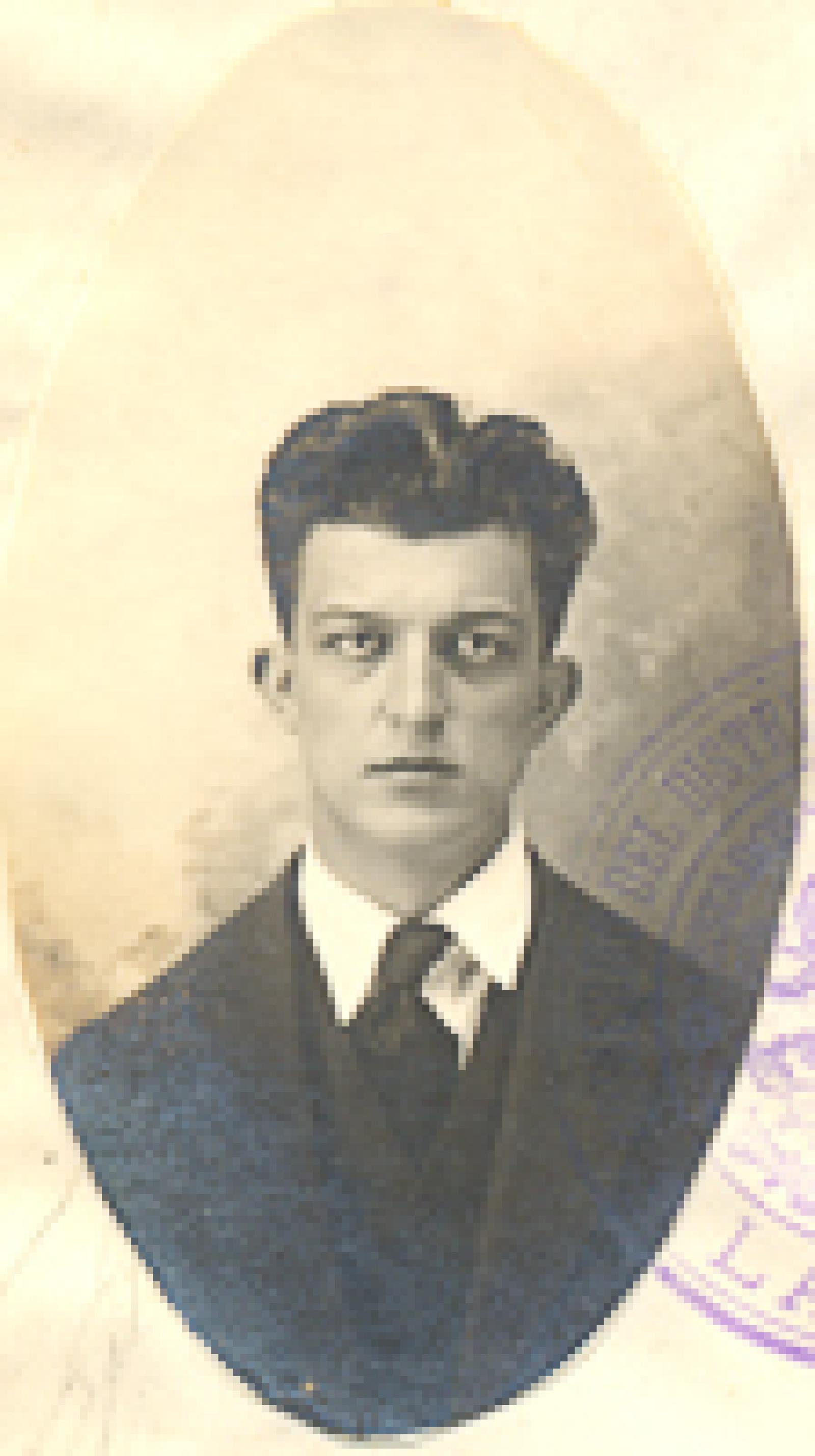 Enrique Ruffo.