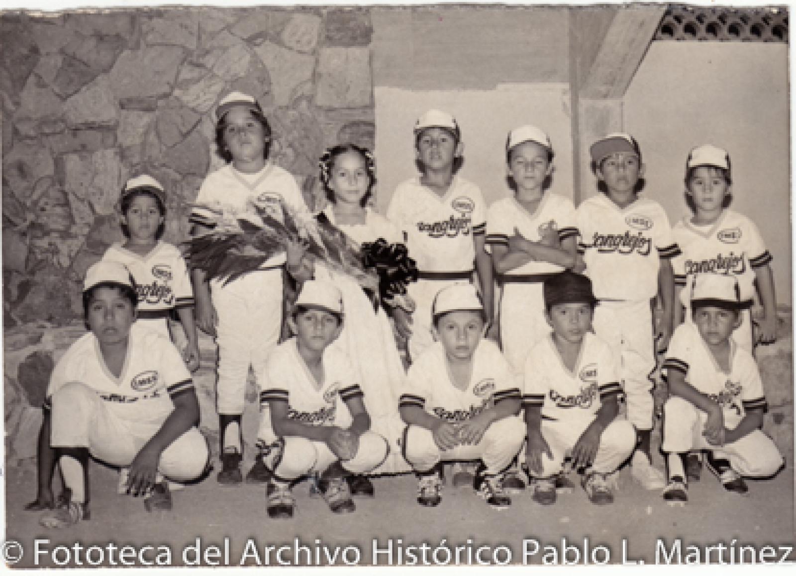 Equipo de béisbol “Cangrejos”.