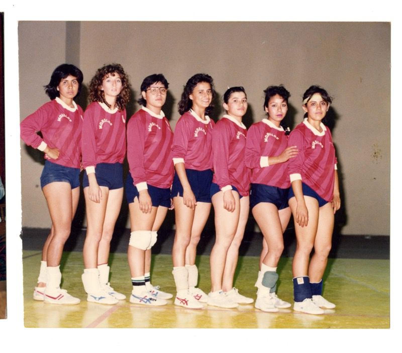 Equipo de voleibol femenino “Morelos”.