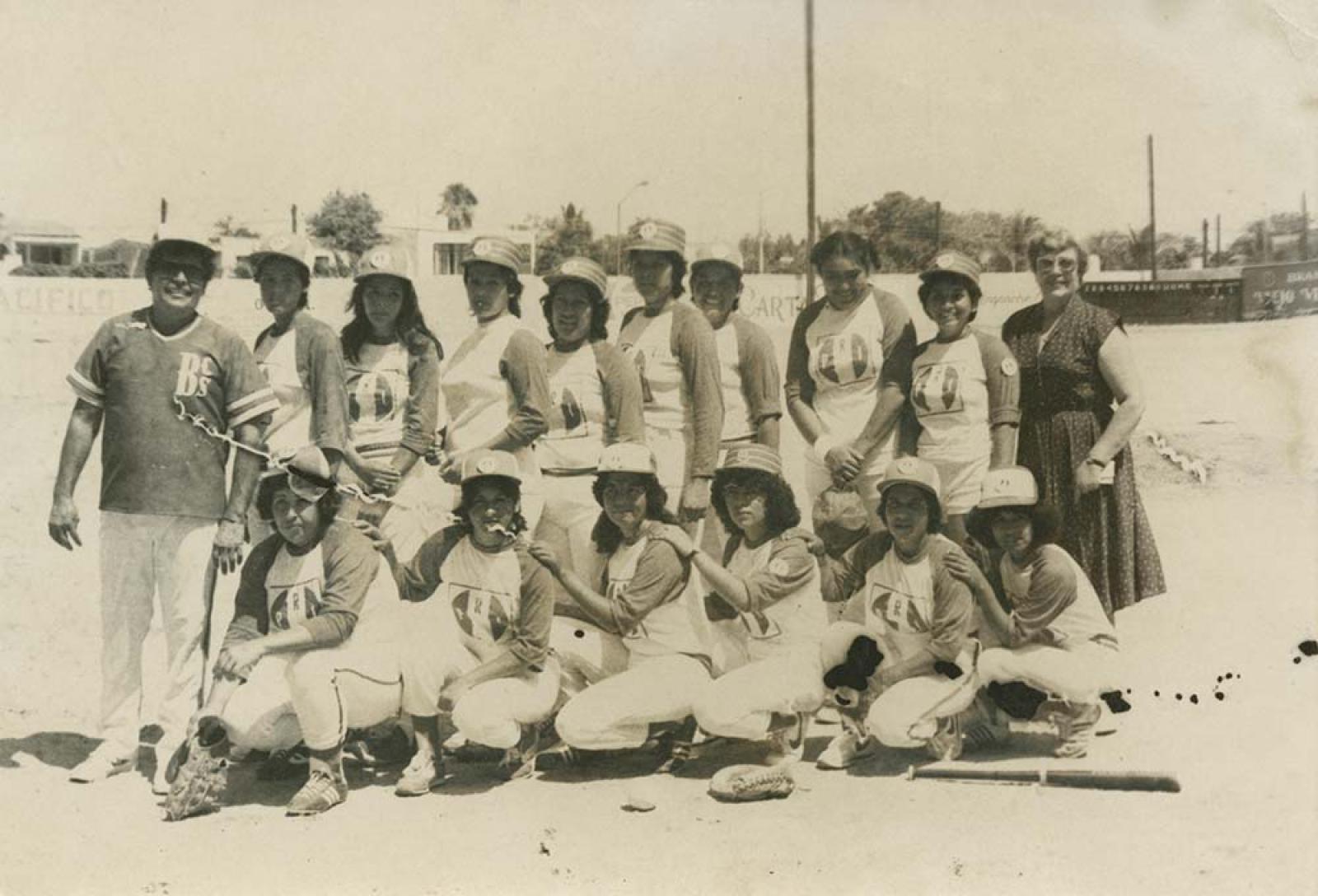 Equipo femenil de béisbol.
