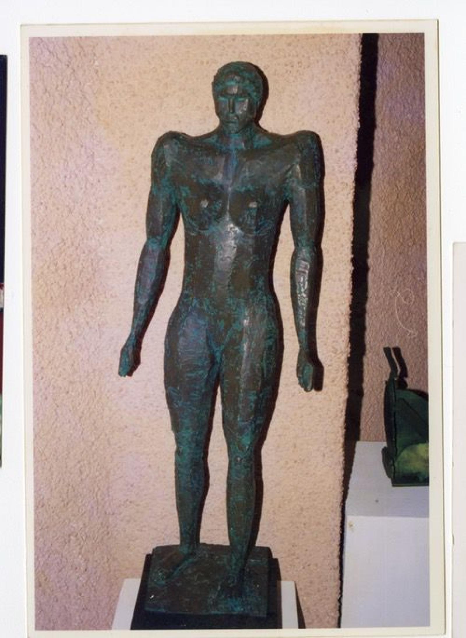 Escultura de persona.