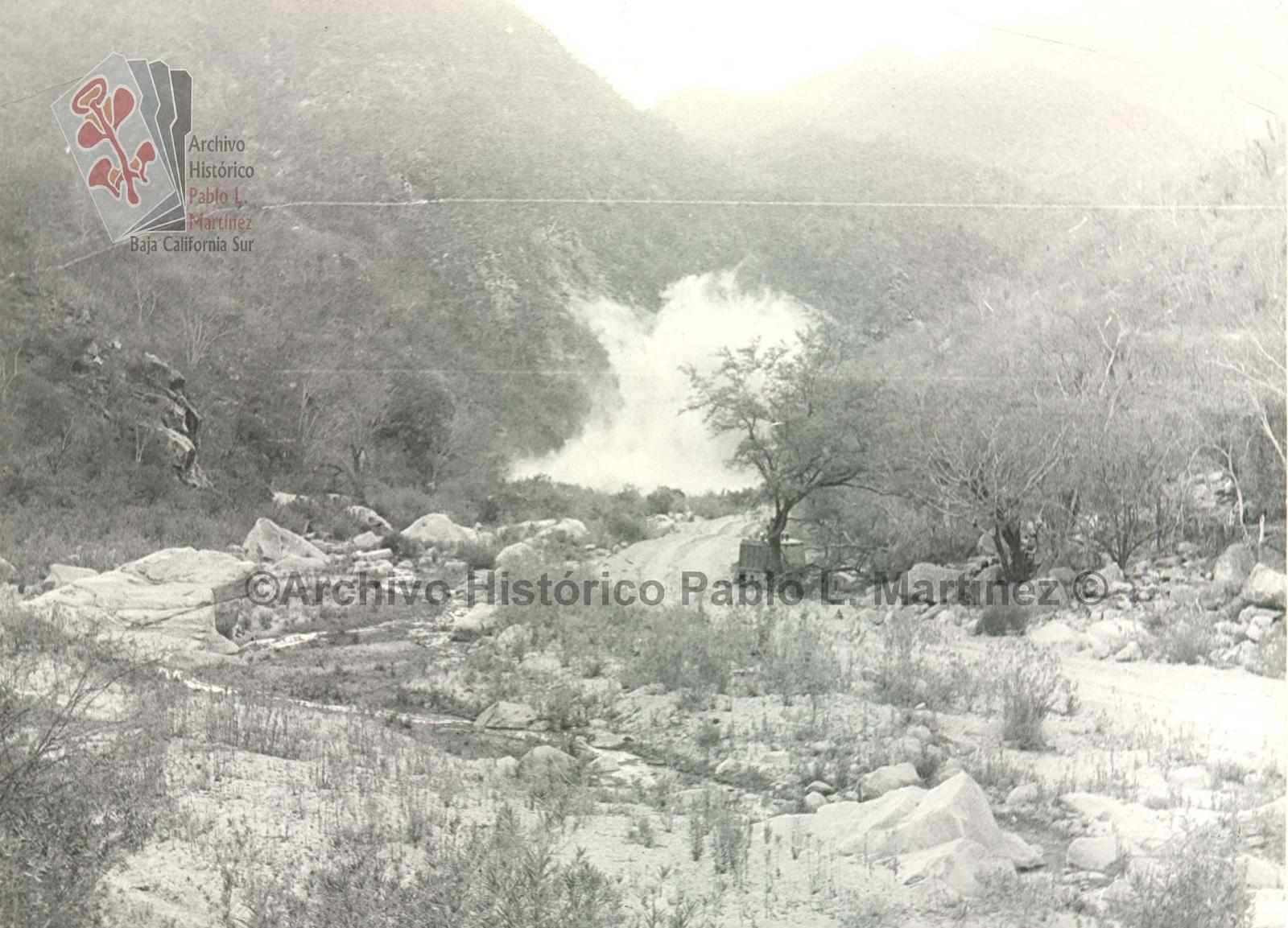 Explosión en una cañada.