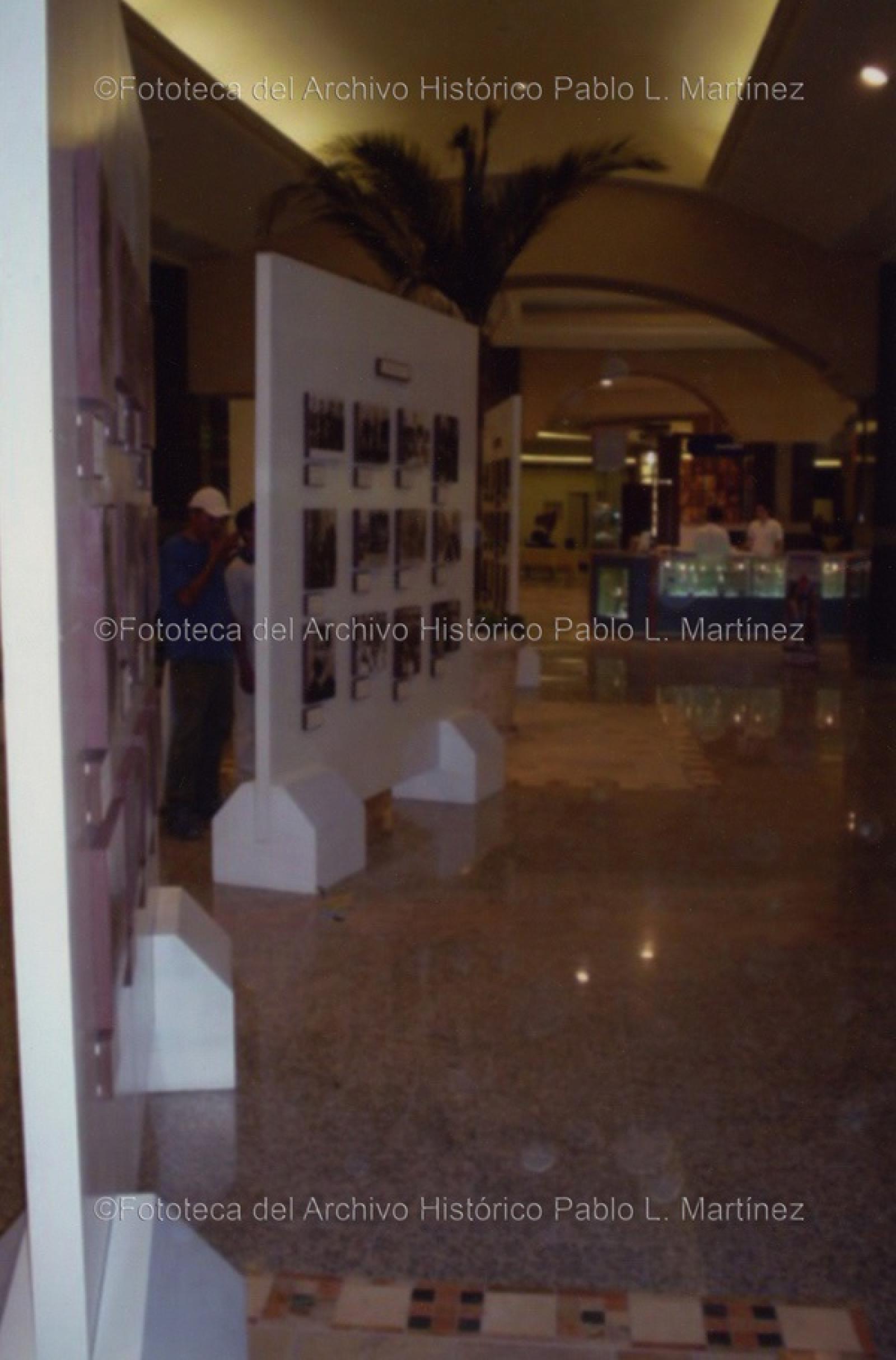 Exposición fotográfica.