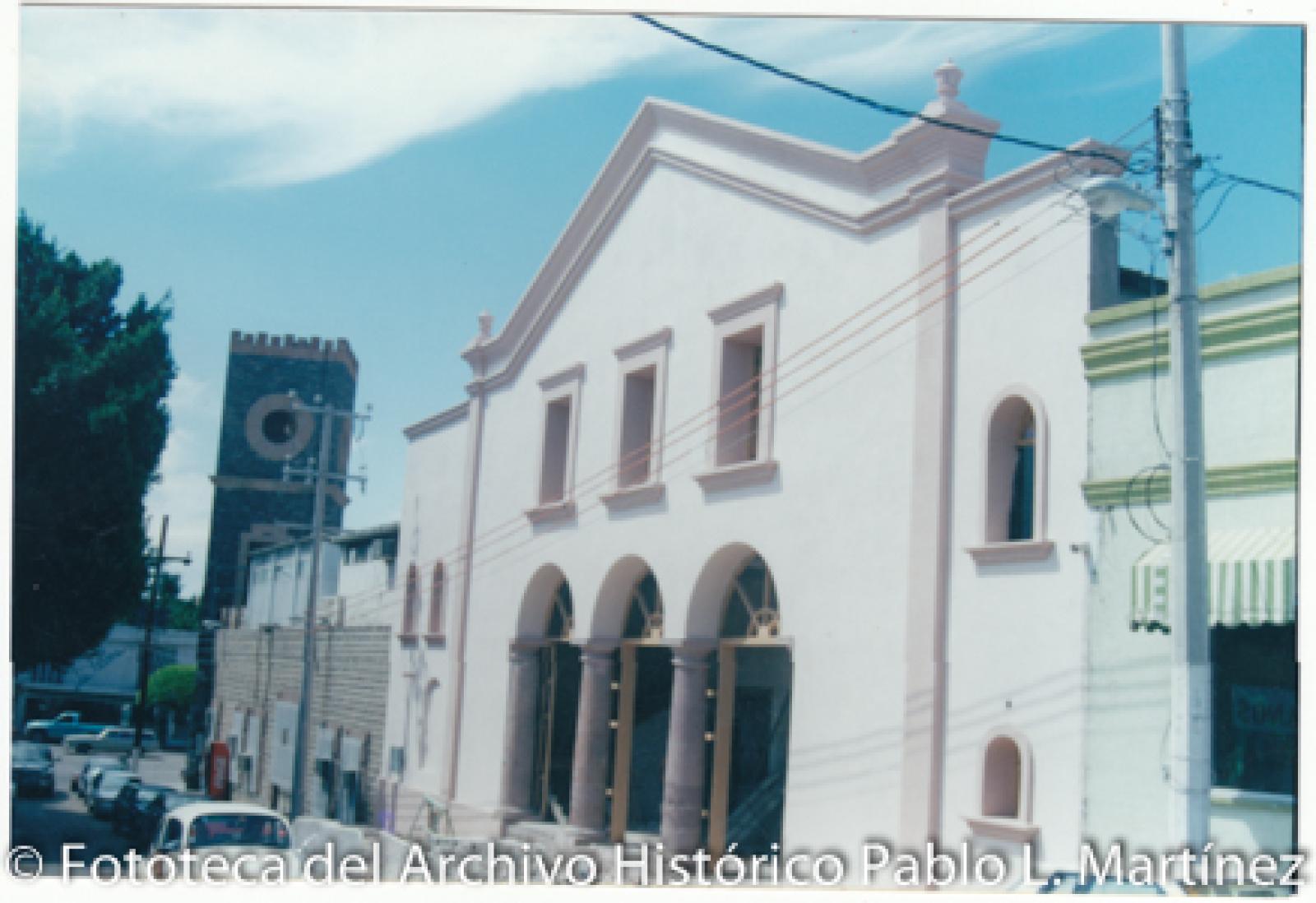 Fachada del Teatro Juárez.
