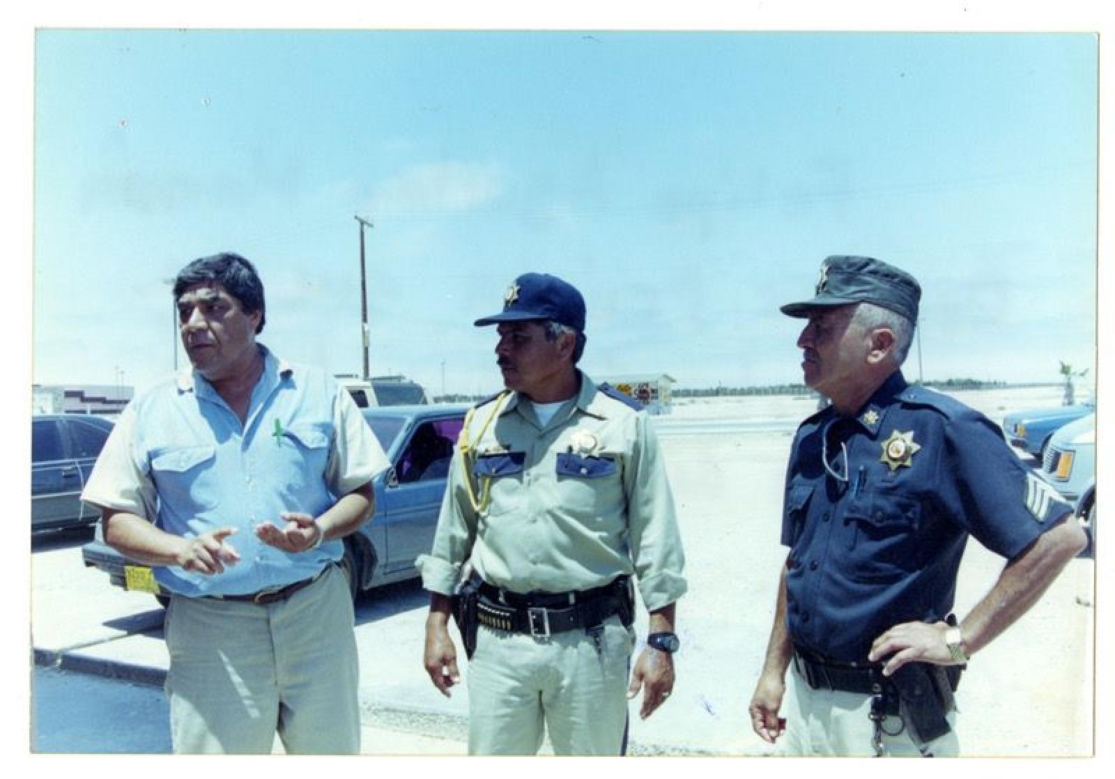 Felipe Aguilar Marrón y acompañantes.