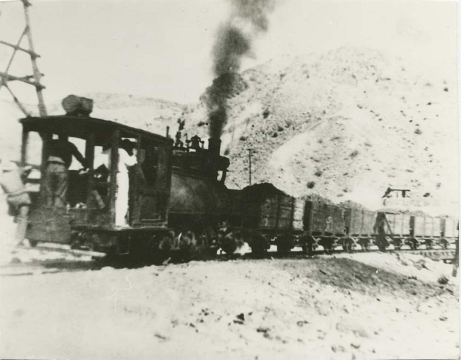 Ferrocarril  que transporta mineral.
