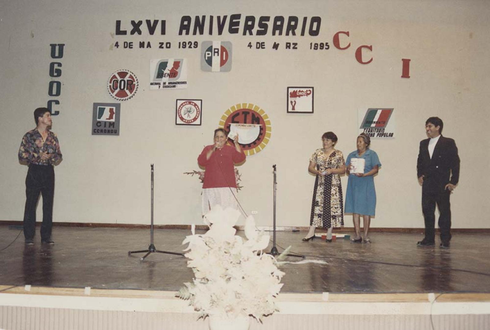 Festival por aniversario de fundación del PRI.