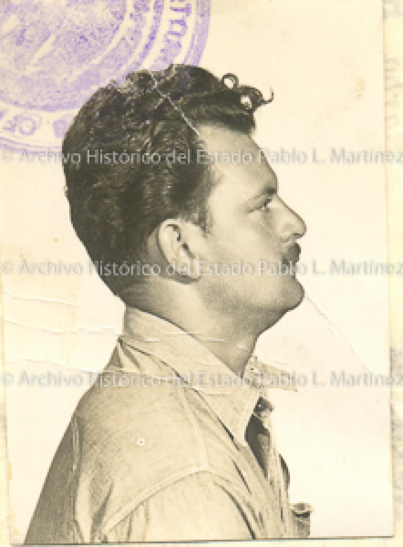 Gabriel Anguiano Zavala de perfil