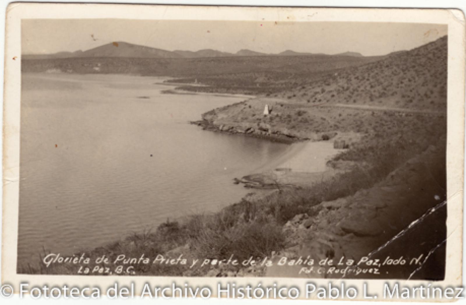 Glorieta de Punta Prieta y parte de la Bahía de La Paz.