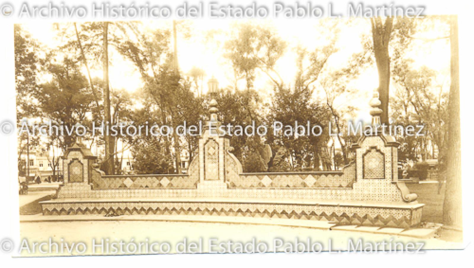 “Glorieta  en el paseo Mariano Escobedo de Monterrey”