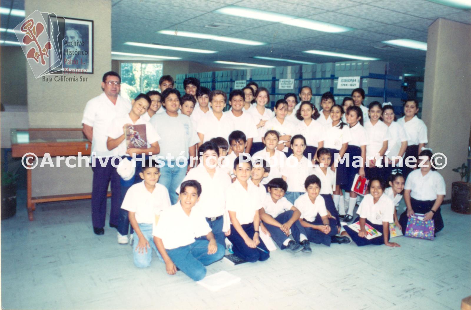 Grupo de alumnos de 6° Año de la Escuela Primaria Ignacio Zaragoza.
