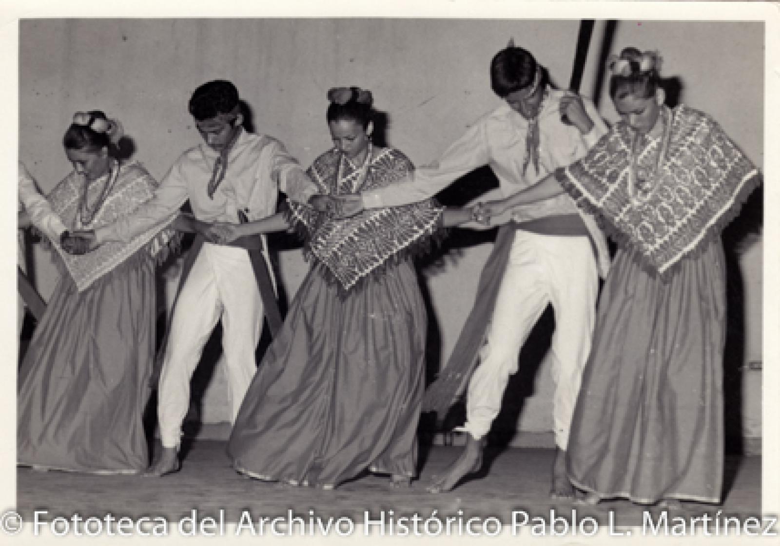 Grupo de danza folklórica.