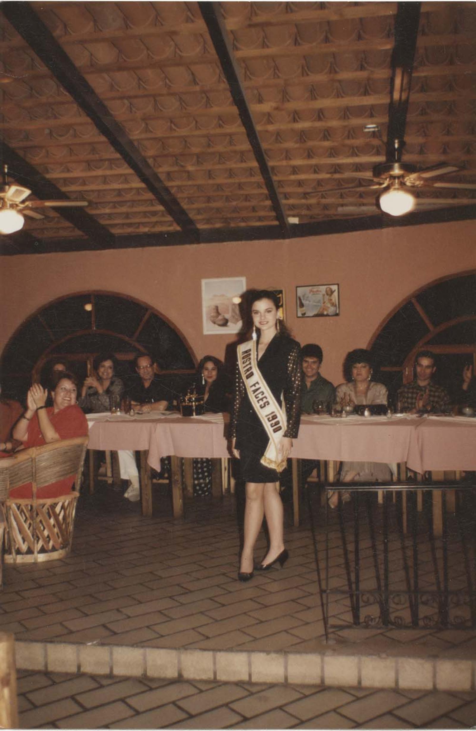 “Guadalupe Hinojosa, Señorita Rostro Faces ´90”.