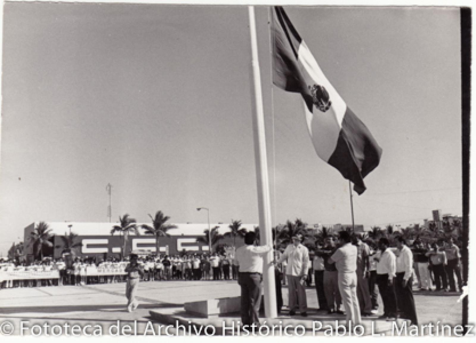 Guillermo Mercado, en ceremonia cívica.