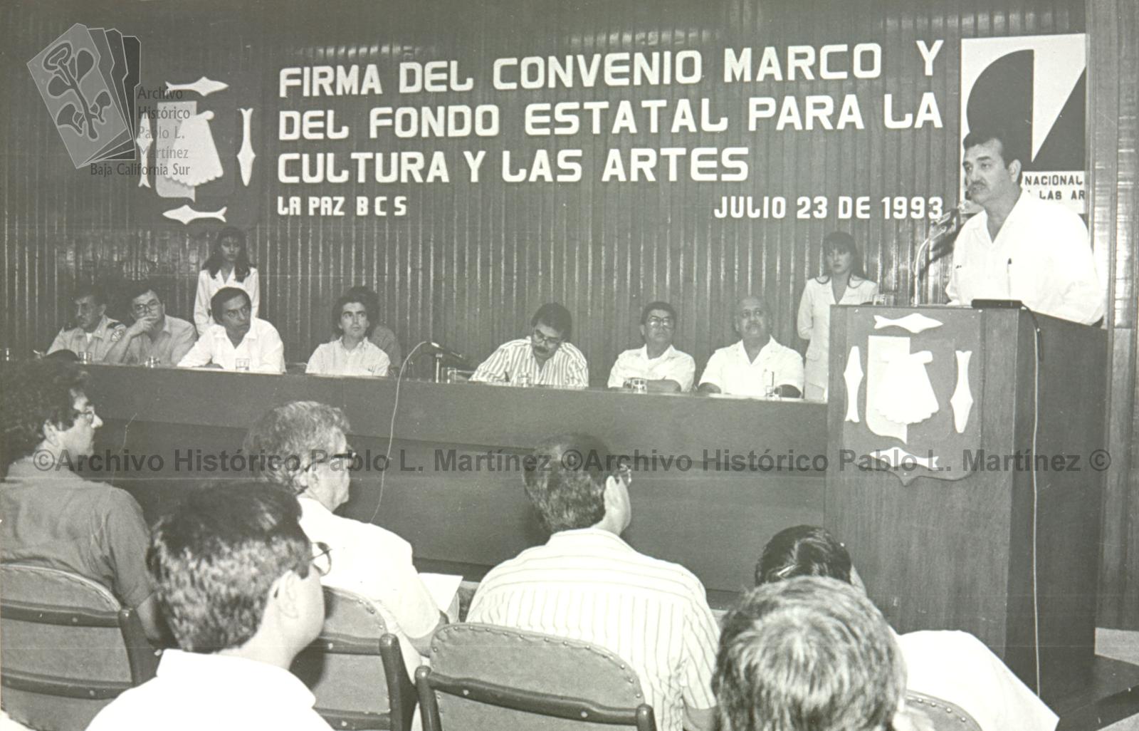 Guillermo Mercado Romero en firma de convenio marco y del Fondo Estatal para la Cultura y las Artes.