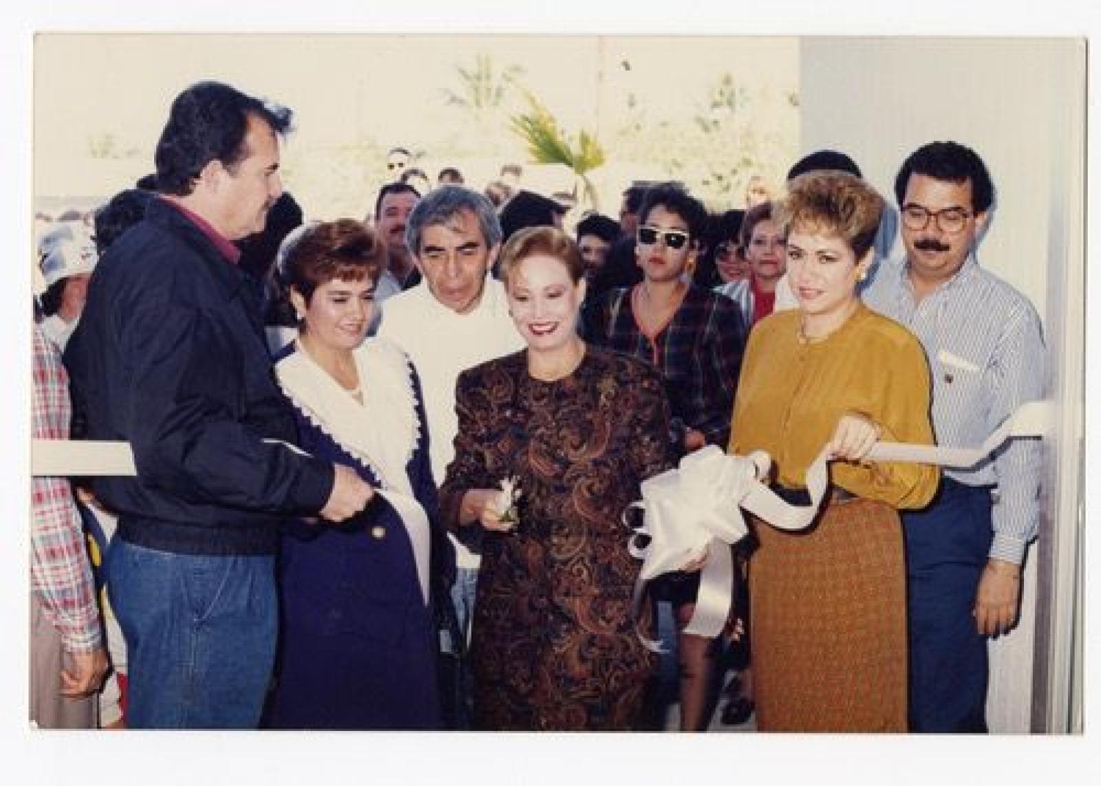 Guillermo Mercado y Concepción Casas de Mercado en inauguración.
