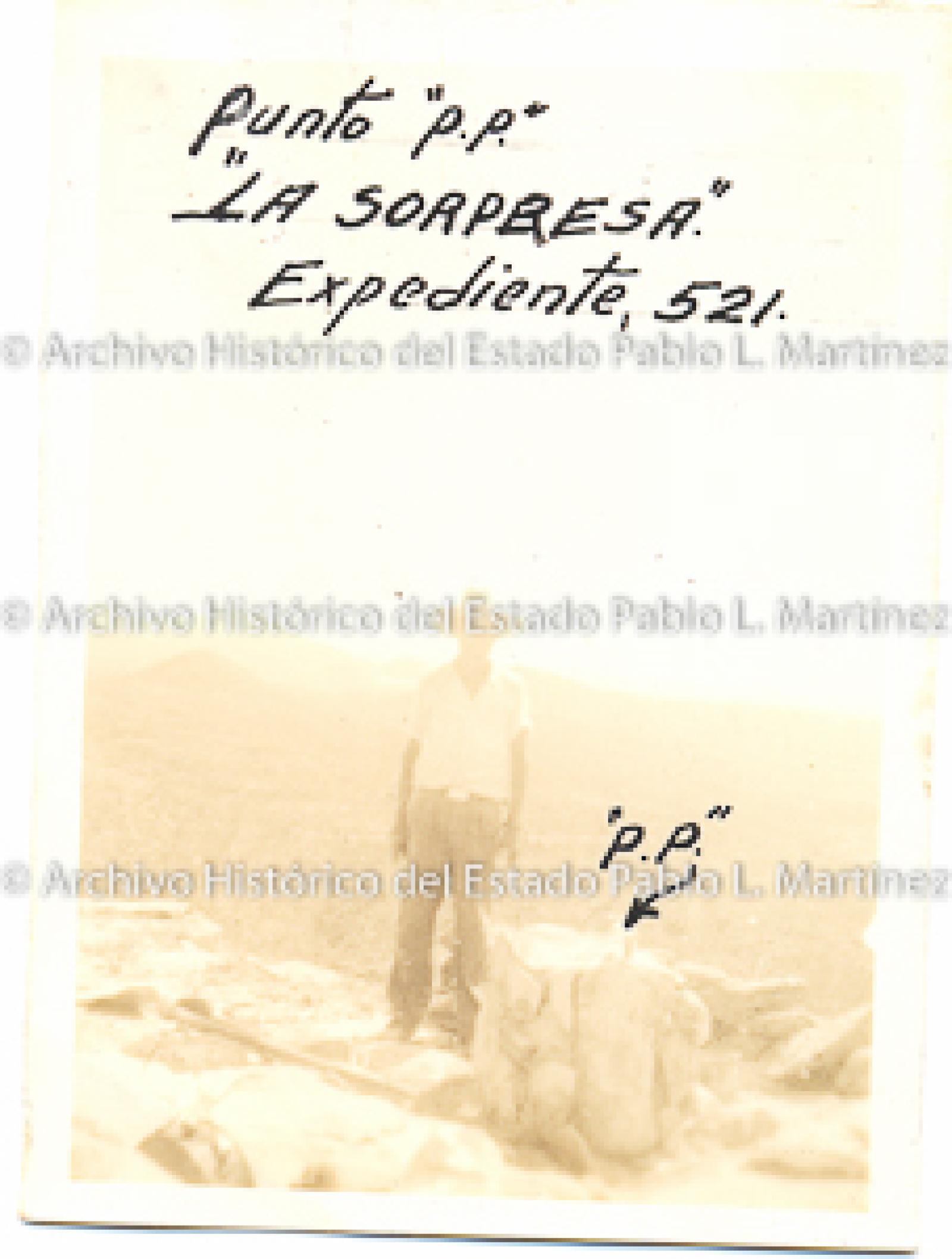 Hombre con sombrero, retrato.