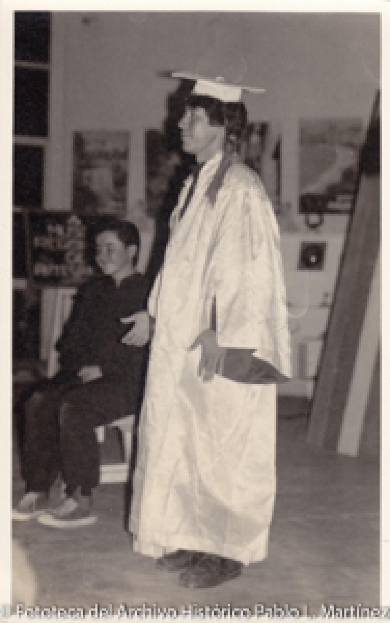 Hombre que viste toga y birrete
