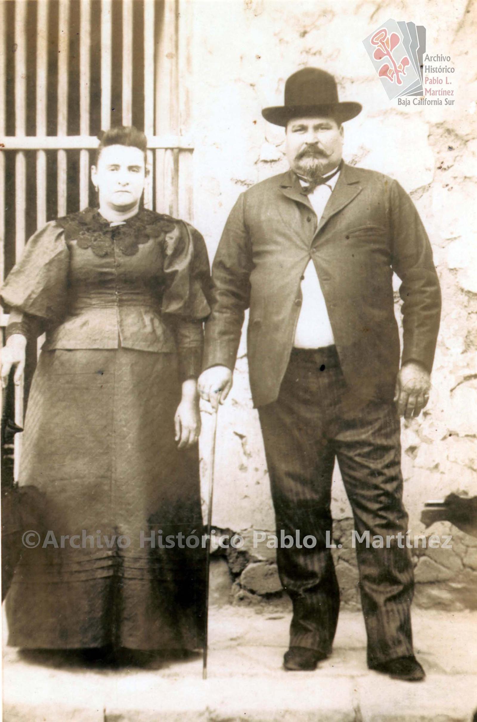 Hombre y mujer, retrato.