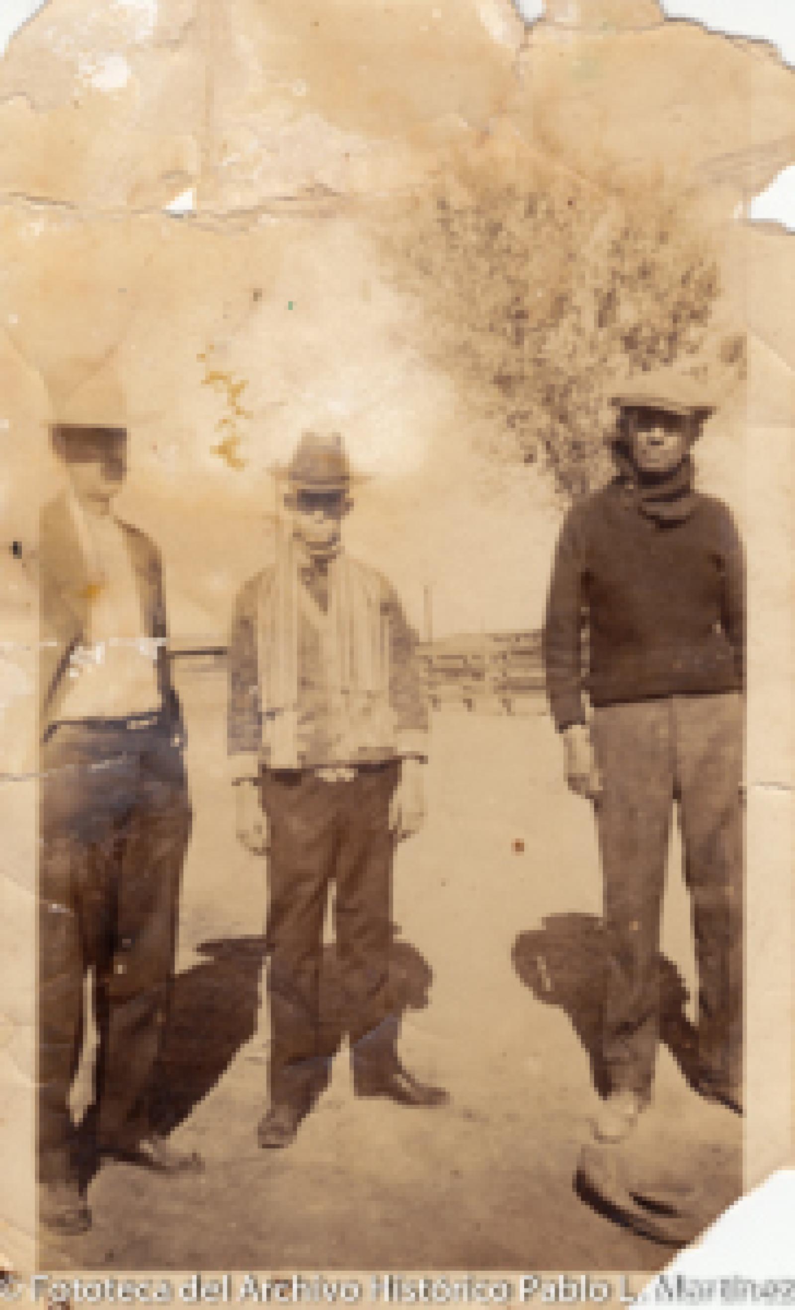 Hombres en Todos Santos, B. Cfa."