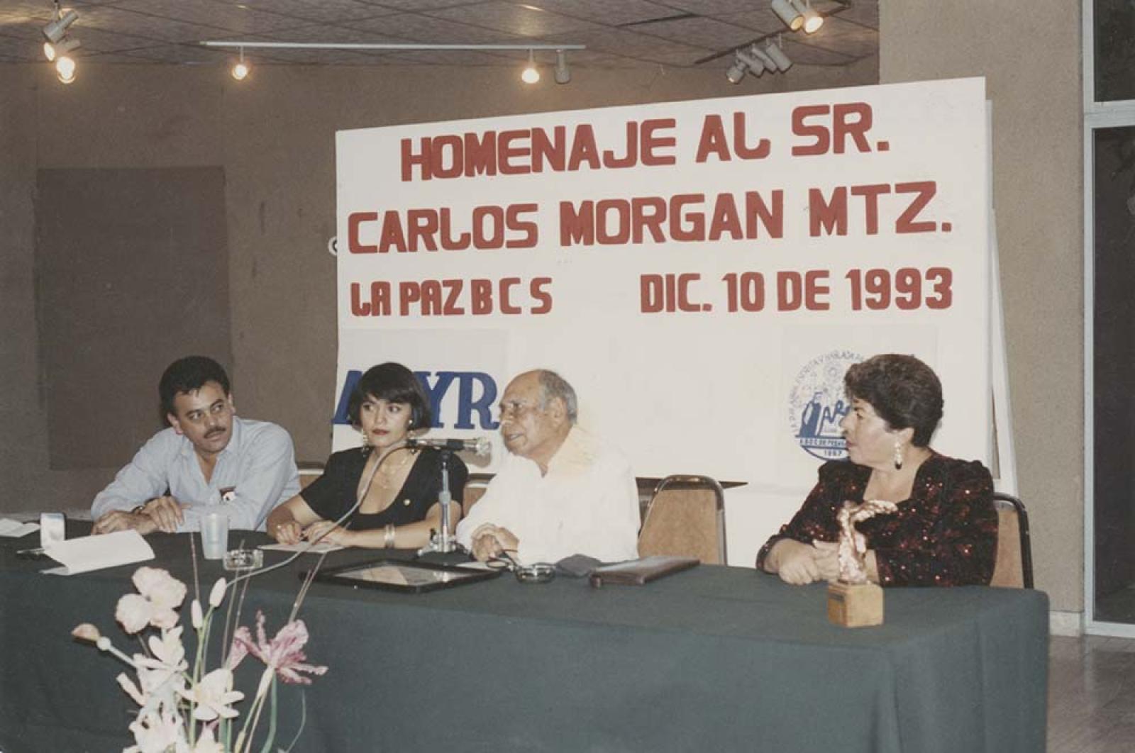 Homenaje a Carlos Morgan Martínez.