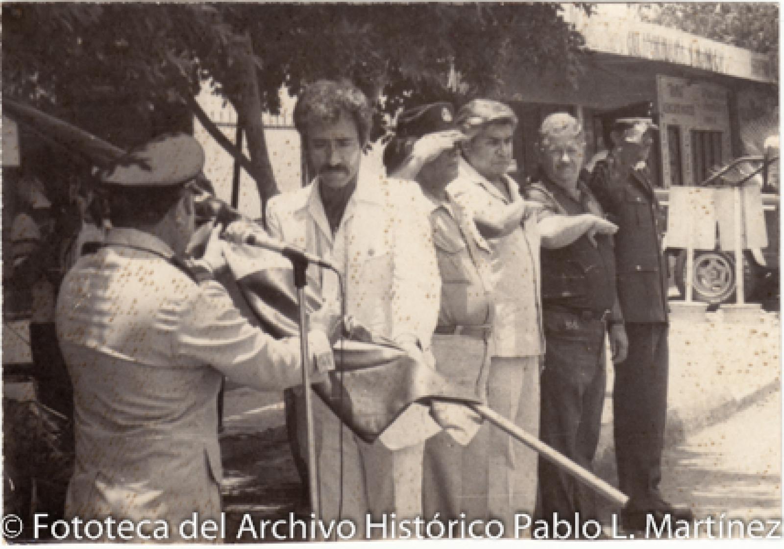 Honores a la bandera.