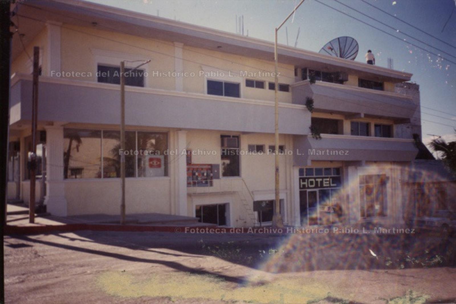Hotel Miramar, sobre calle 5 de Mayo, La Paz.
