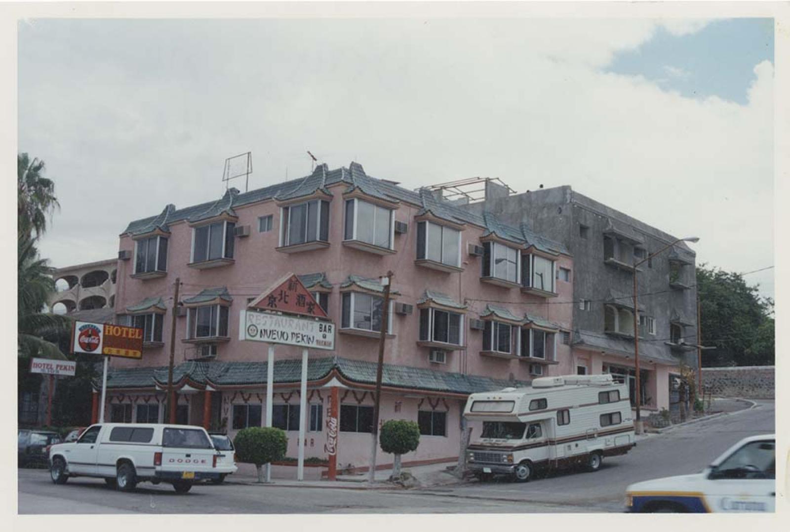“Hotel y restaurante Nuevo Pekin”
