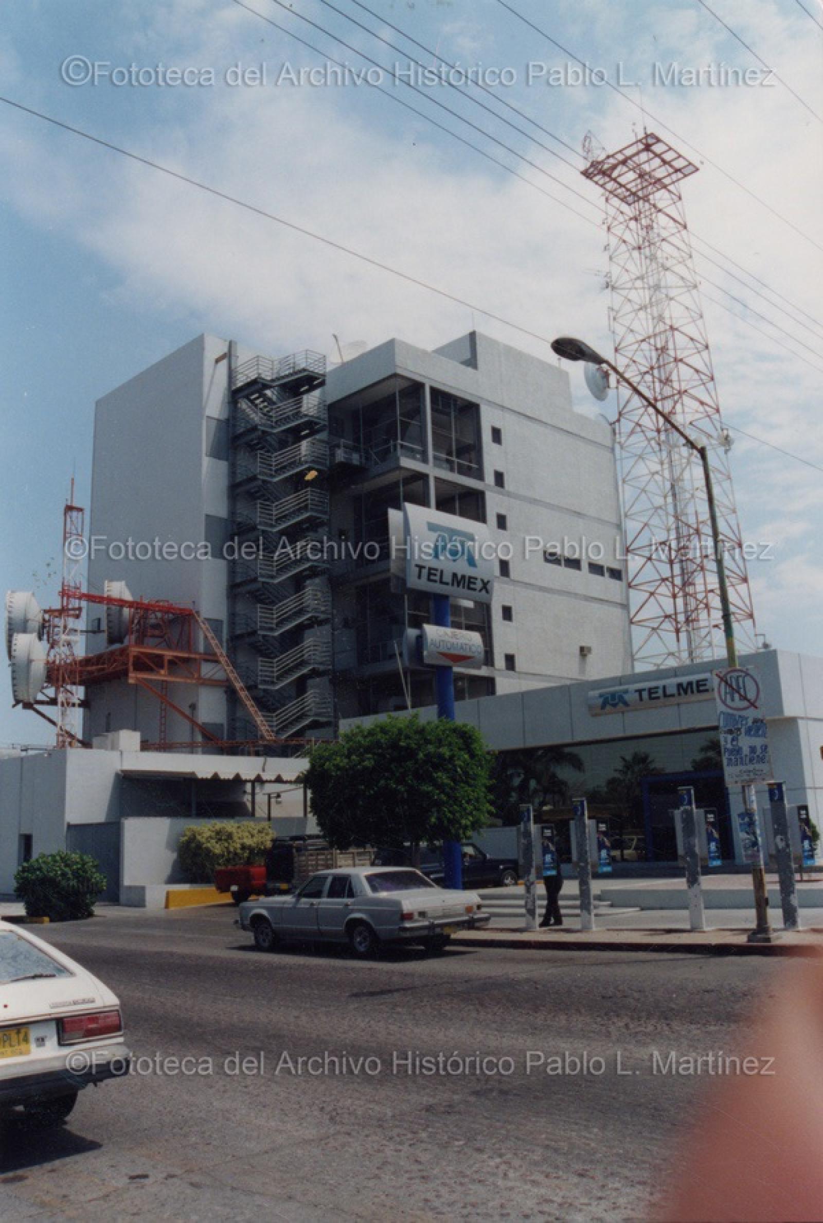 Instalaciones de Teléfonos de México (TELMEX).