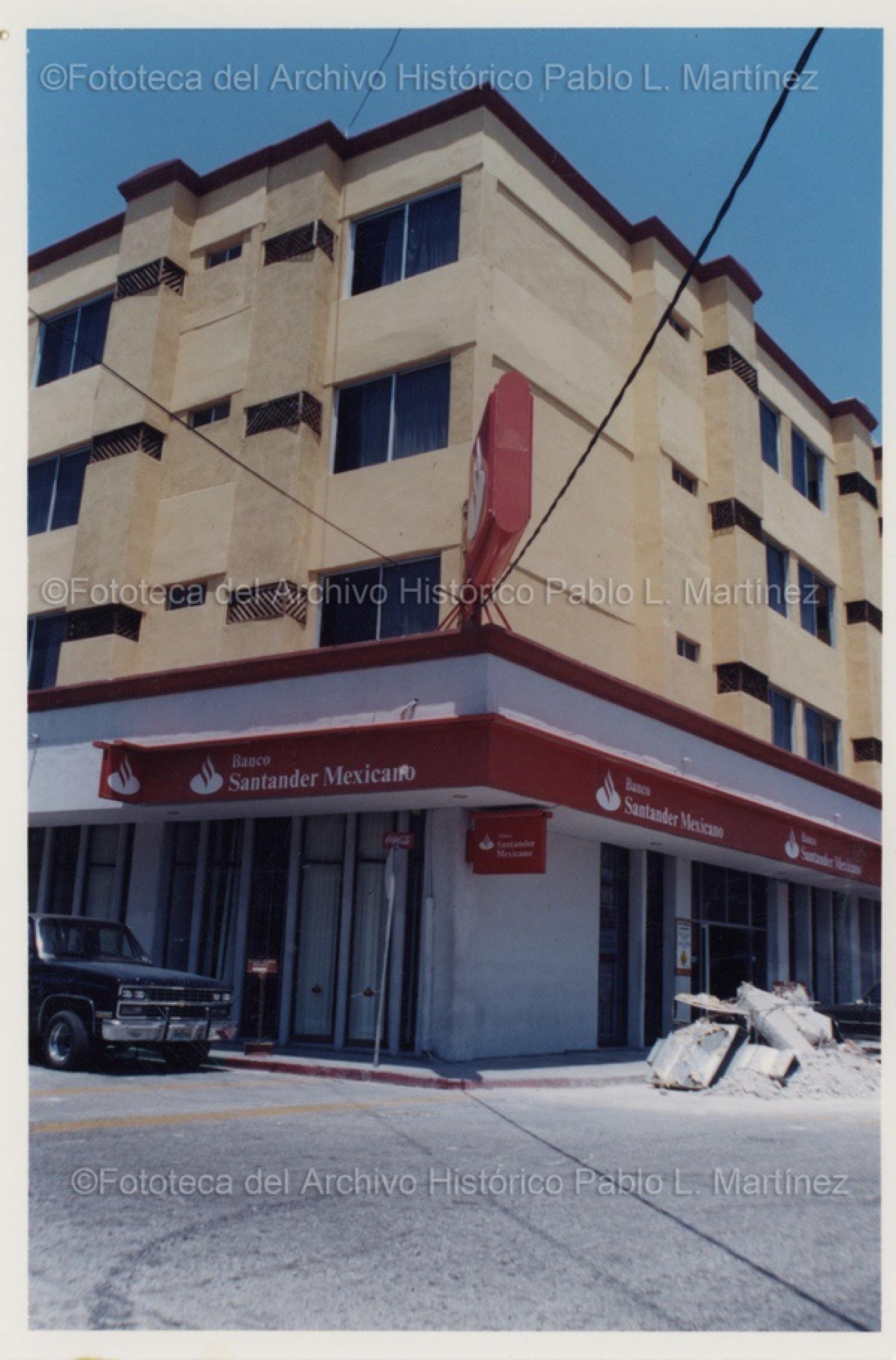 Instalaciones del Banco Santander Mexicano.