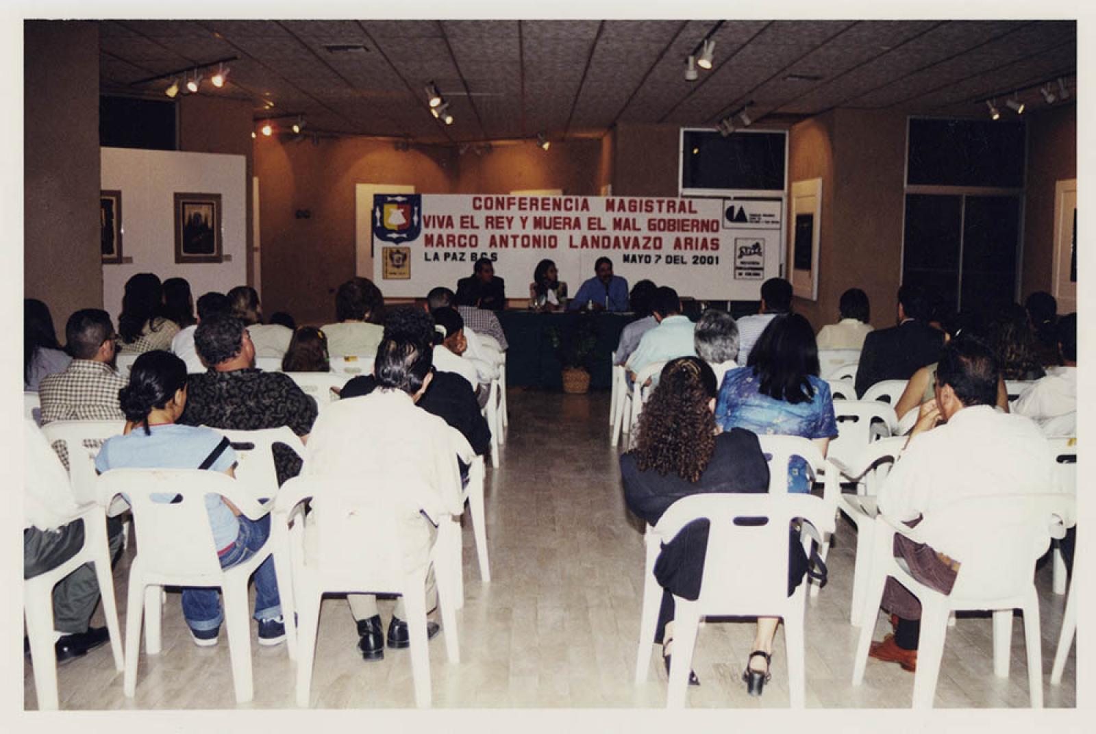 Invitados en conferencia magistral presentada por Marco Antonio Landavazo.