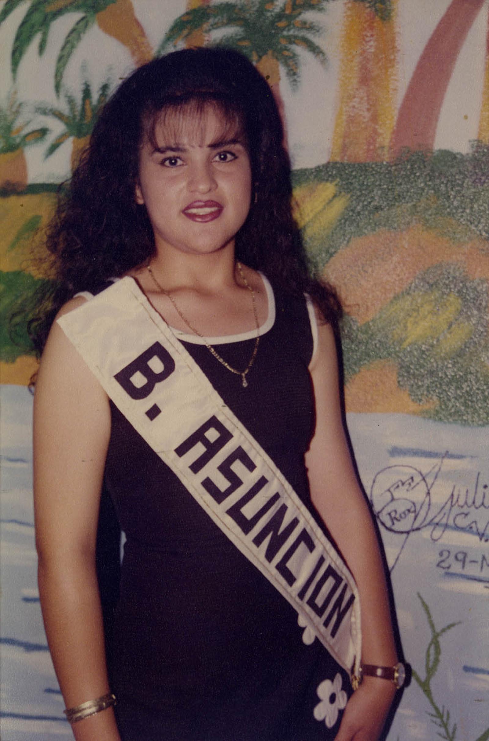 Isela Hernández Romero, reina de las fiestas de San Ignacio, retrato.