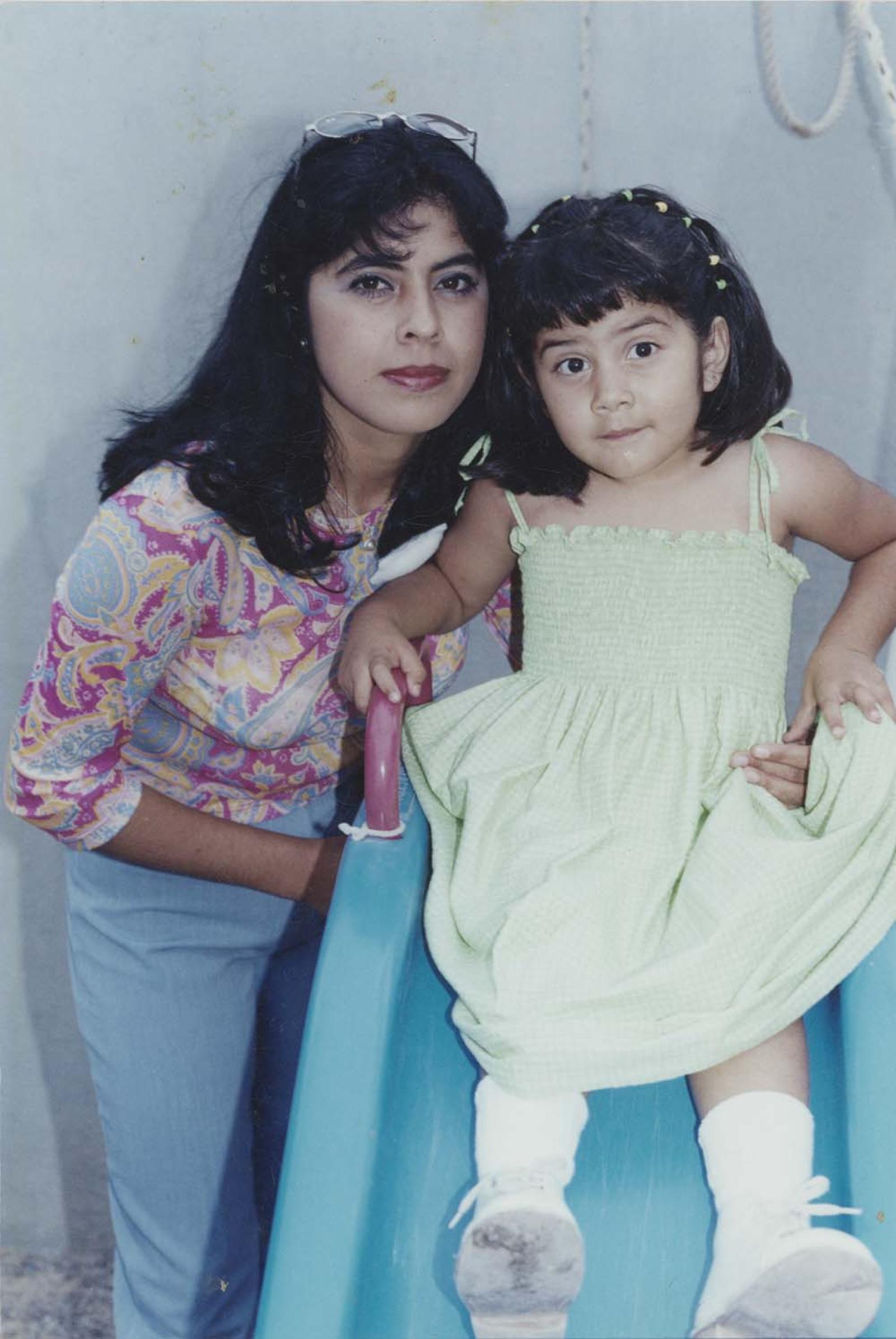 “Itza Soraya Jaramillo y su mamá Soraya Agúndez”.