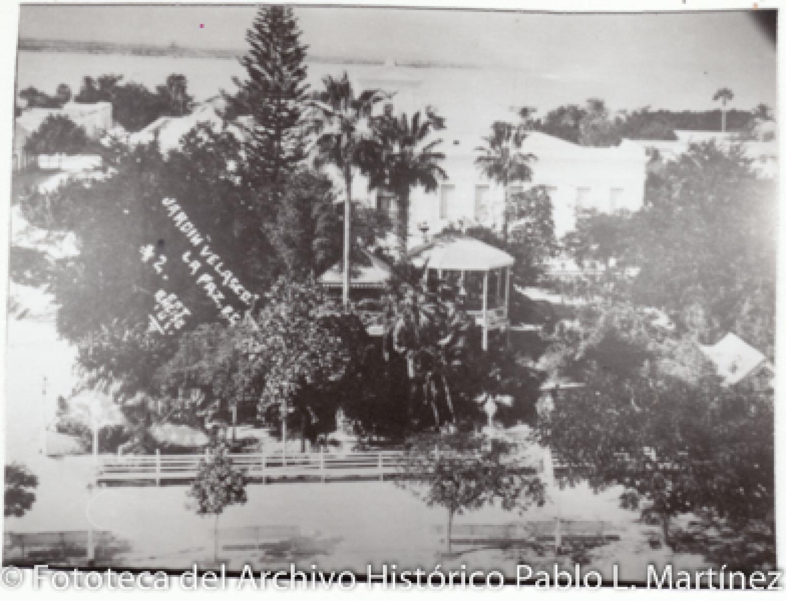 “Jardín Velasco, La Paz, B. C. S.”