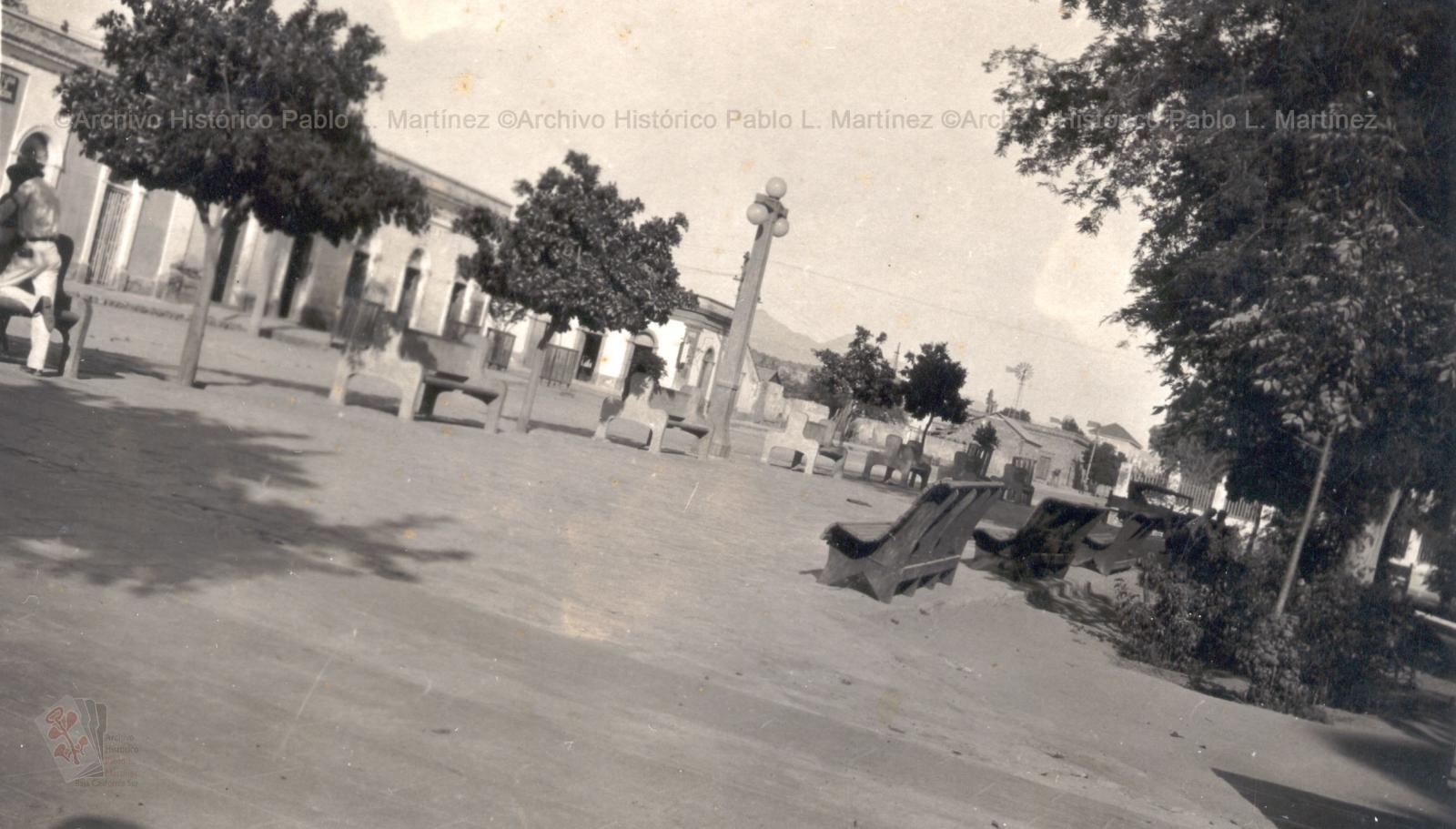 Jardín Velasco y antigua calle Ayuntamiento, La Paz, Baja California.