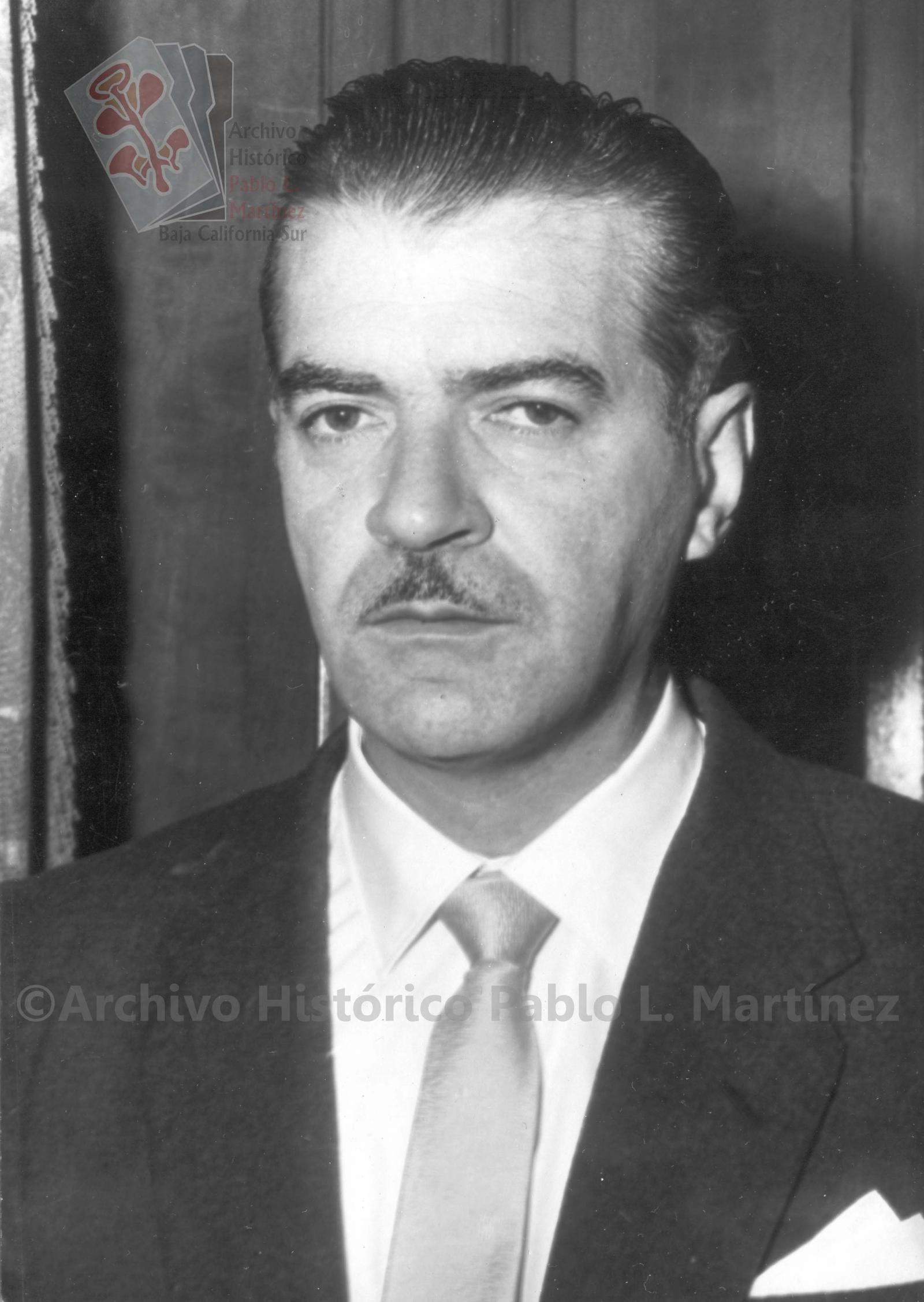 Javier Barros Sierra.