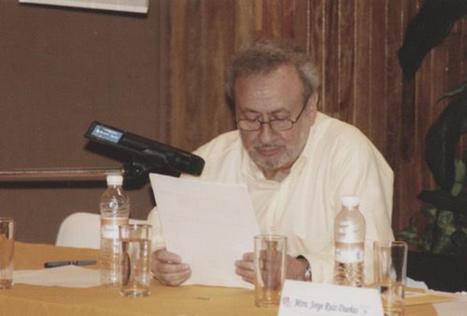 Jorge Ruíz Dueñas presenta ponencia durante el XXXIX aniversario del Archivo Histórico Pablo L. Martínez.