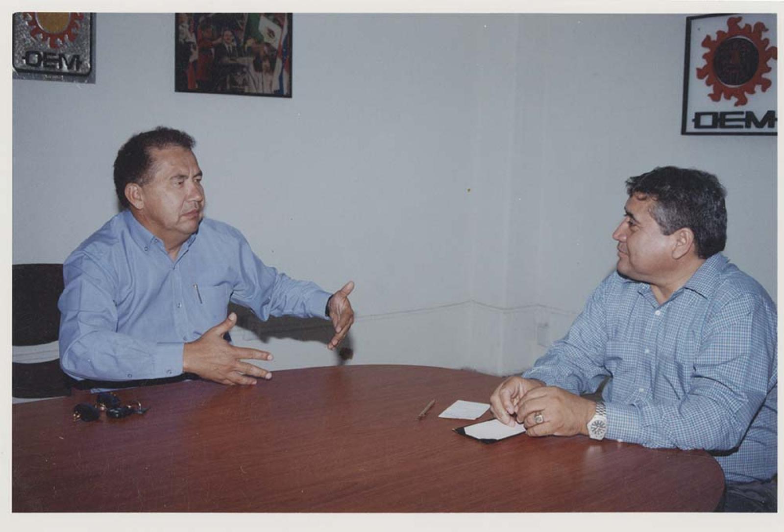 José Carlos Cota Osuna acompañado.