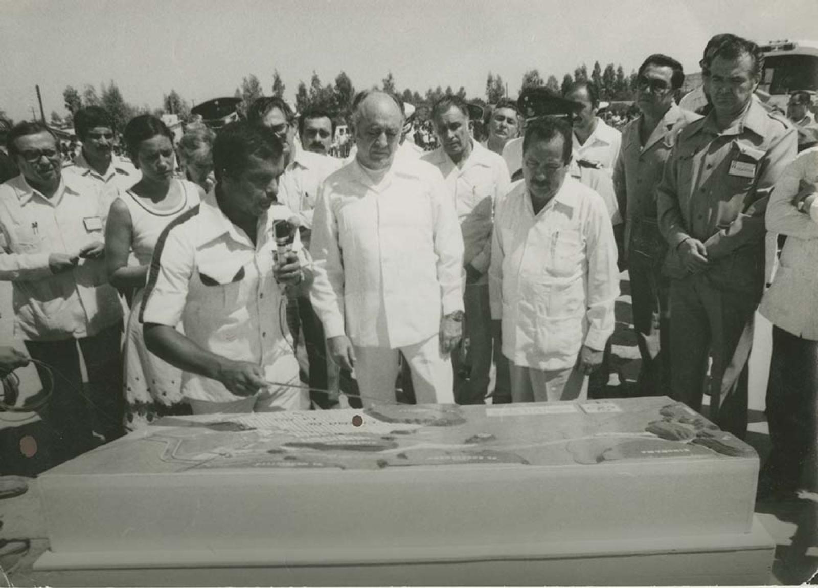 José López Portillo y Ángel César Mendoza, visita de trabajo.