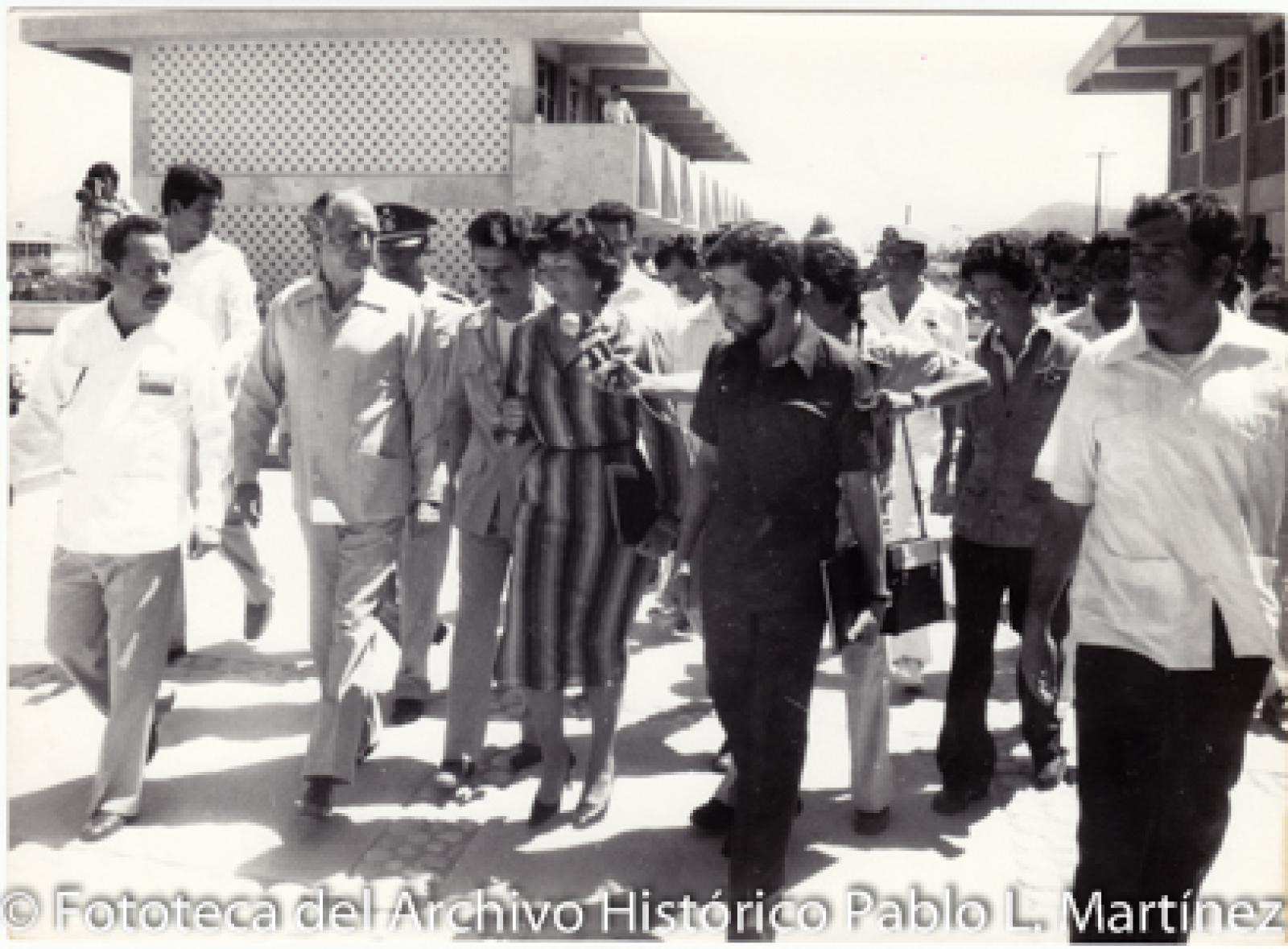 José López  y Ángel César Mendoza, en visita de trabajo en el Instituto Tecnológico de La Paz, Baja California Sur.