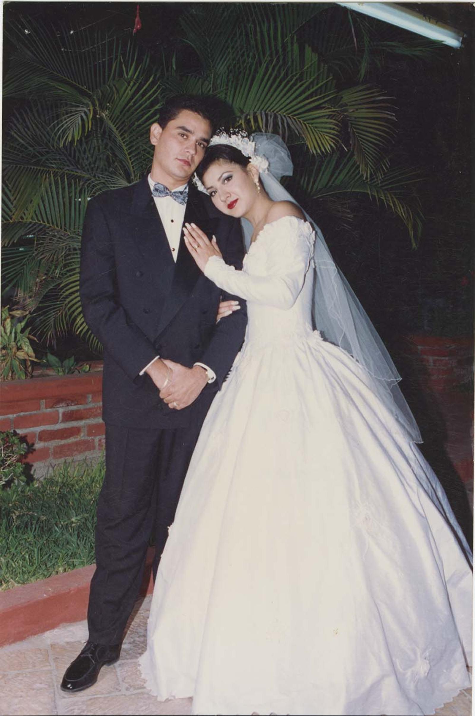“Jóvenes”, en su boda.